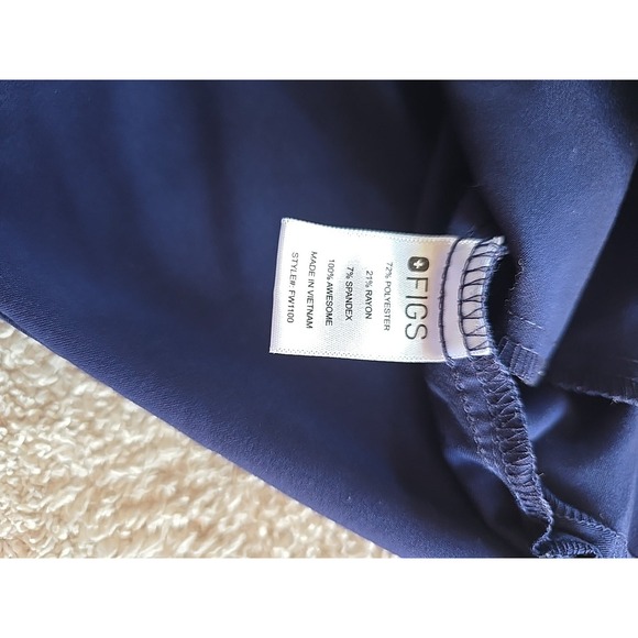 FIGS Technical Collection 4 Scrub Tops Women's S Casma 3 Pocket X 2 Catarina X 2 - Picture 9 of 16